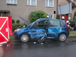 Wieruszów. 80-letni kierowca nie ustąpił pierwszeństwa autokarowi, zmarł.