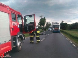 Trgaiczne zderzenie motocylisty z tirem